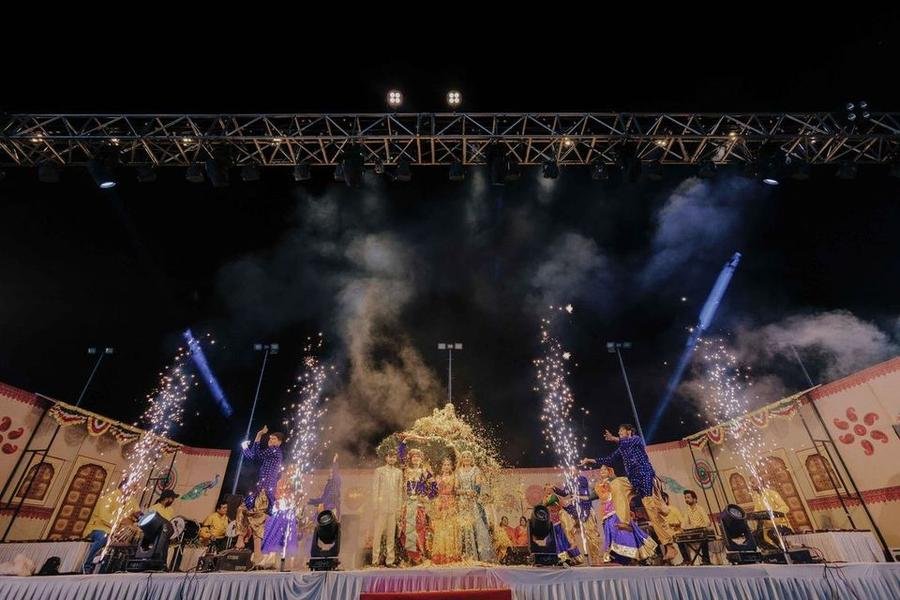 Grand Gala Award Ceremony with Cold Pyrotechnics by Lagan Lux